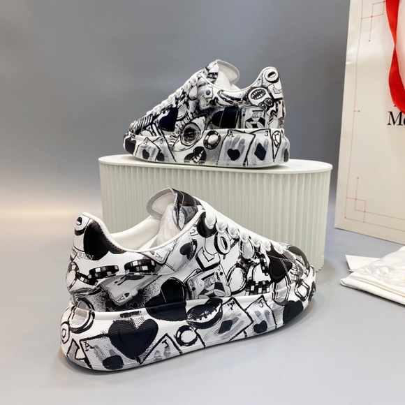 ๐Alexander McQueen Nice sneakers ๐๐ - Picture 4 of 6